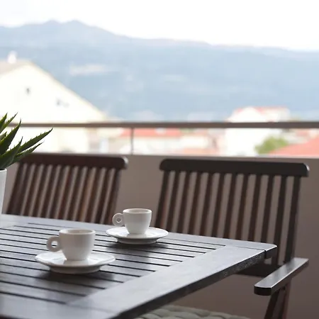 Serenity And Comfort Apartment Ioannina Exterior photo